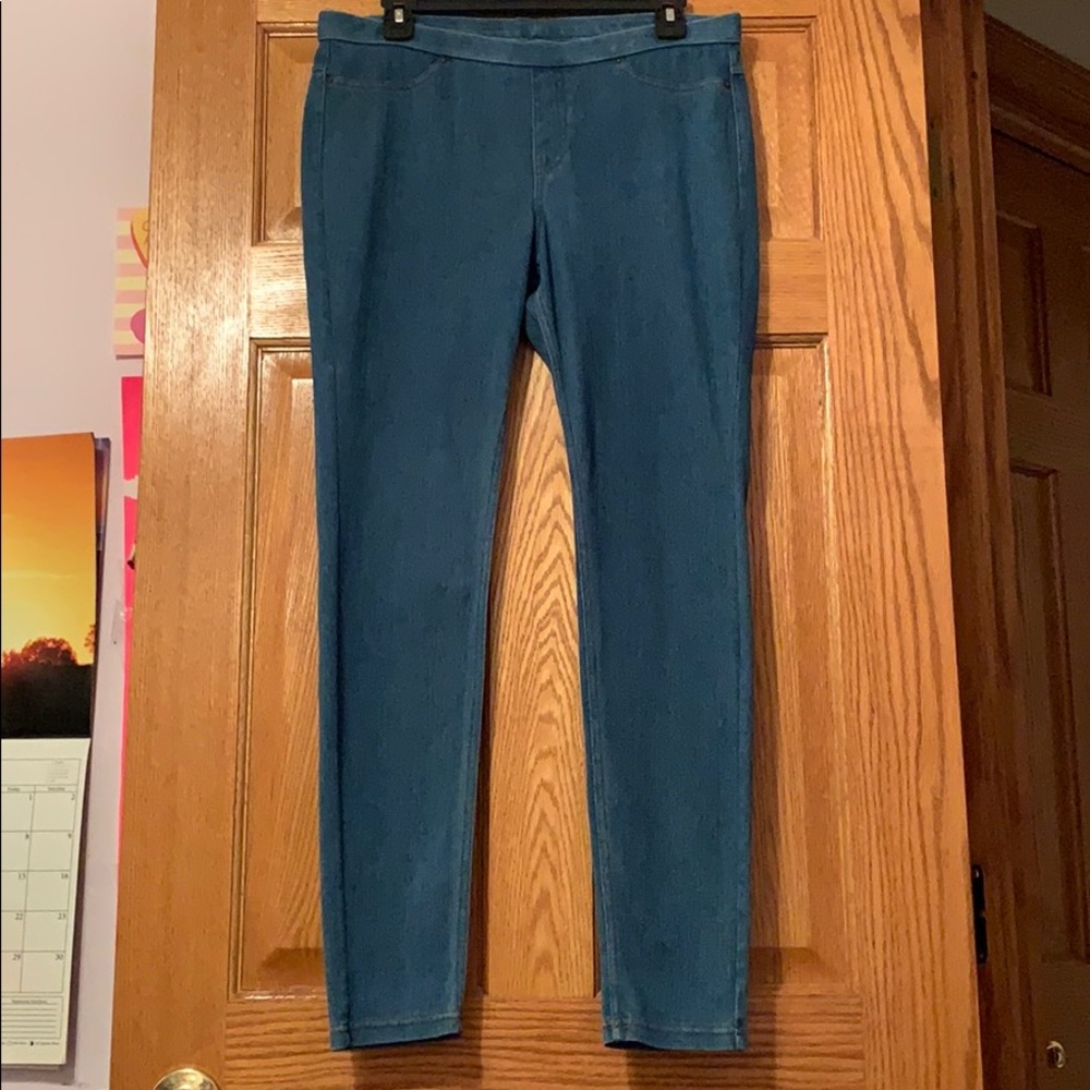 HUE Jean Leggings